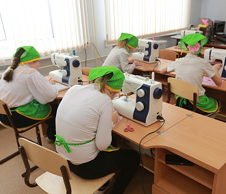 «Доброшколы» в Новосибирске учат профессиям особенных детей