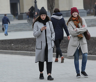 Шапки и шарфы не убираем: к Новосибирску подходит арктический холод